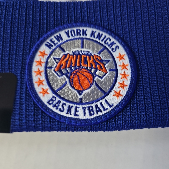 New York Knicks New Era Beanie 2018 Authentics Tip Off Series Cuff Knit Cap NWT - Picture 4 of 4